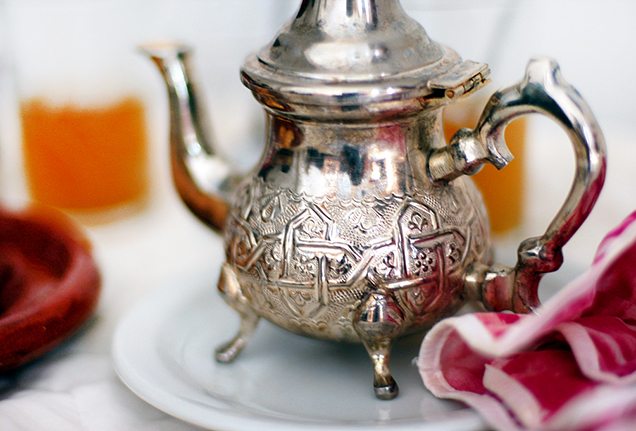 6 Ways to Drink Tea Around the World