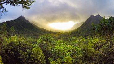 How to Island-Hop Your Way Through Hawaii