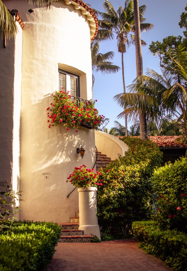 Four Seasons Santa Barbara grounds